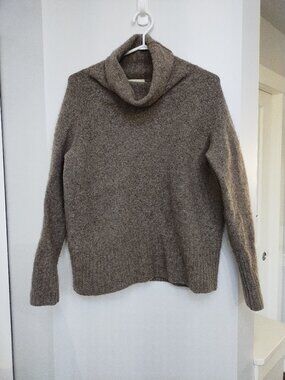 Community/Aritzia wool/yak blend mock neck long sleeve sweater